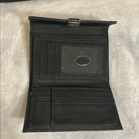 LIZ CLAIBORNE Black Croc-Embossed Tote And Matching Wallet - Picture 10 of 12